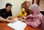 Niños ciegos aprenden a leer el Corán en Indonesia