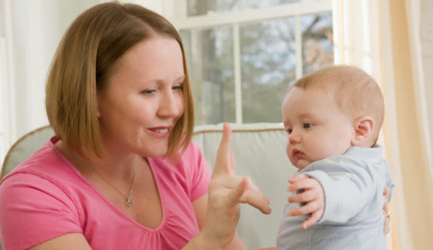 La familia, fundamental para los niños sordos