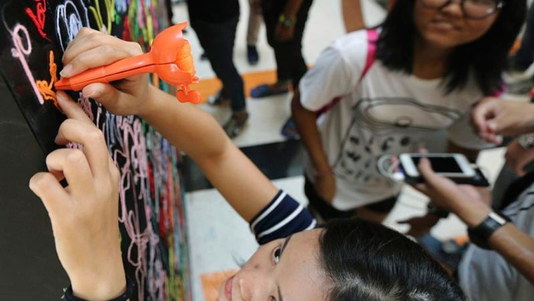 Exposición creada por artistas y niños ciegos en Tailandia