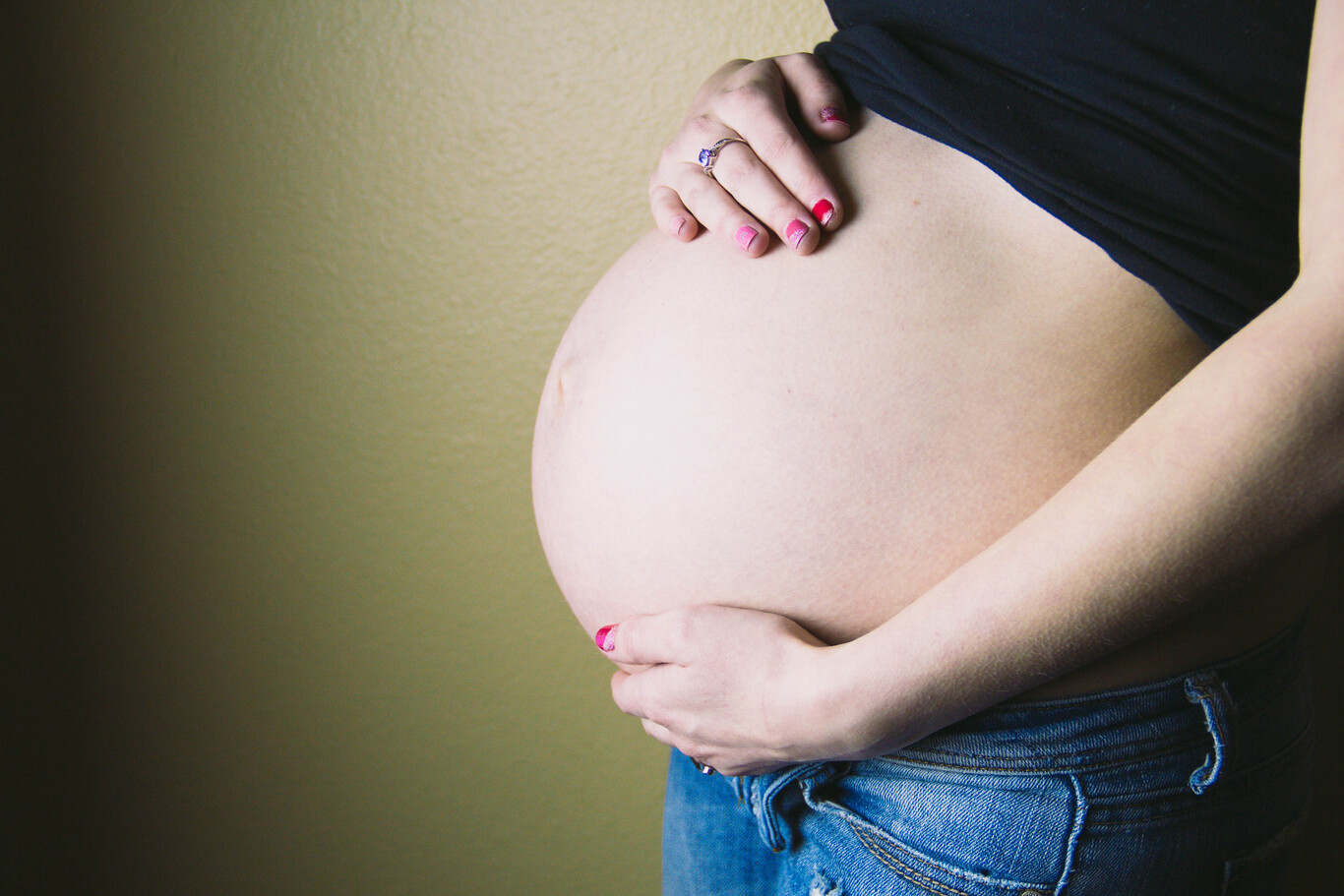 Marisco en el embarazo: qué riesgos tiene su consumo y qué precauciones debes tener